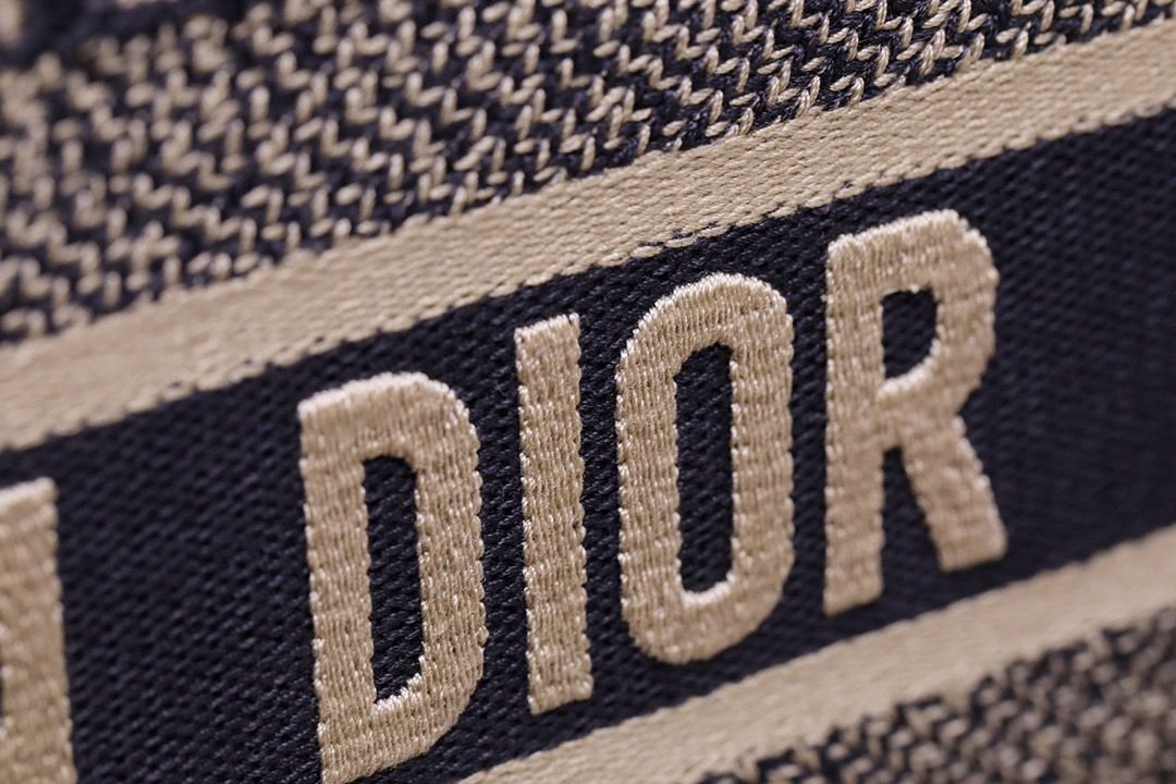 Bolso Dior Book Tote – Lona Oblique Azul - Image 6