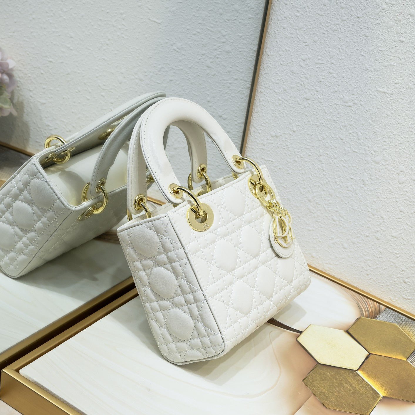Lady Dior Mini 17cm | Cartera de Lujo Elegante en Panamá - Image 11