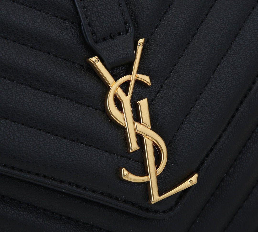 Bolso Saint Laurent de Piel | Elegancia y Sofisticación en Panamá - Image 3
