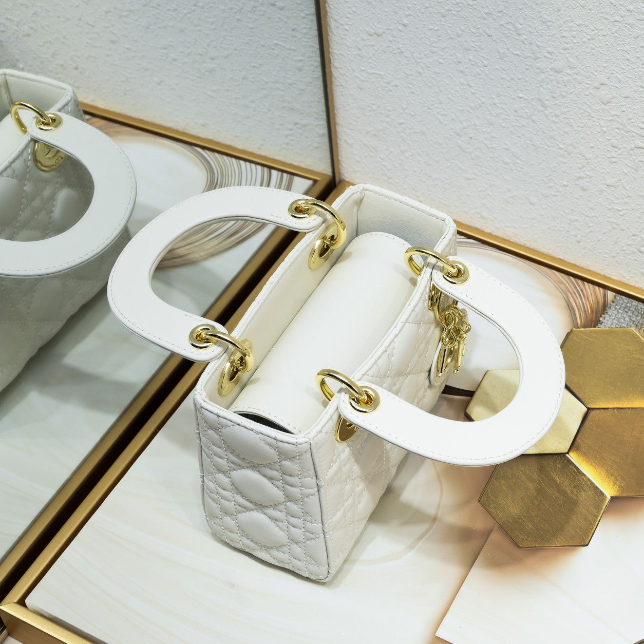 Lady Dior Mini 17cm | Cartera de Lujo Elegante en Panamá - Image 5