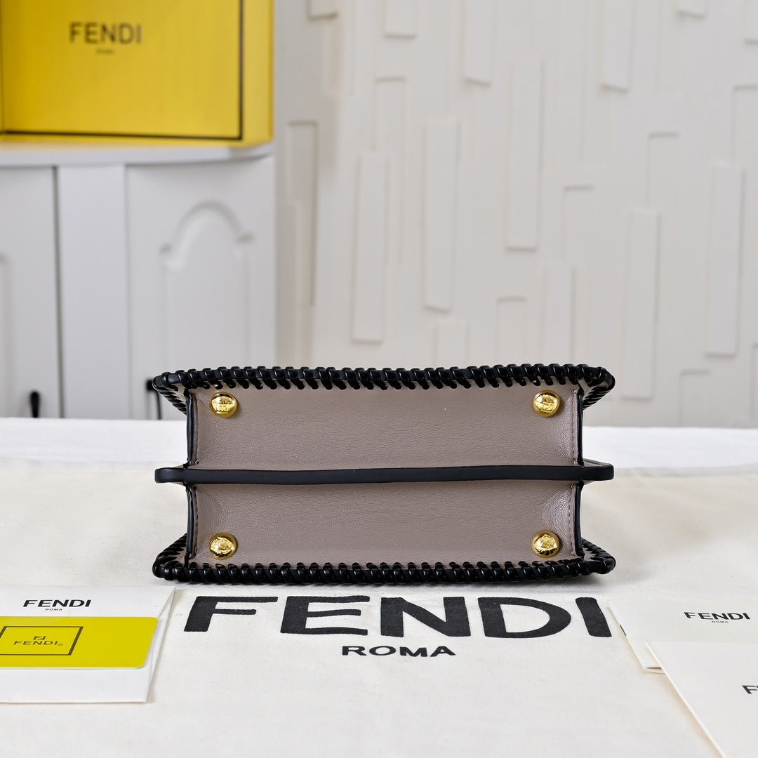 Bolso Fendi Baguette Cristales | Icono de Lujo Bordado en Panamá - Image 8