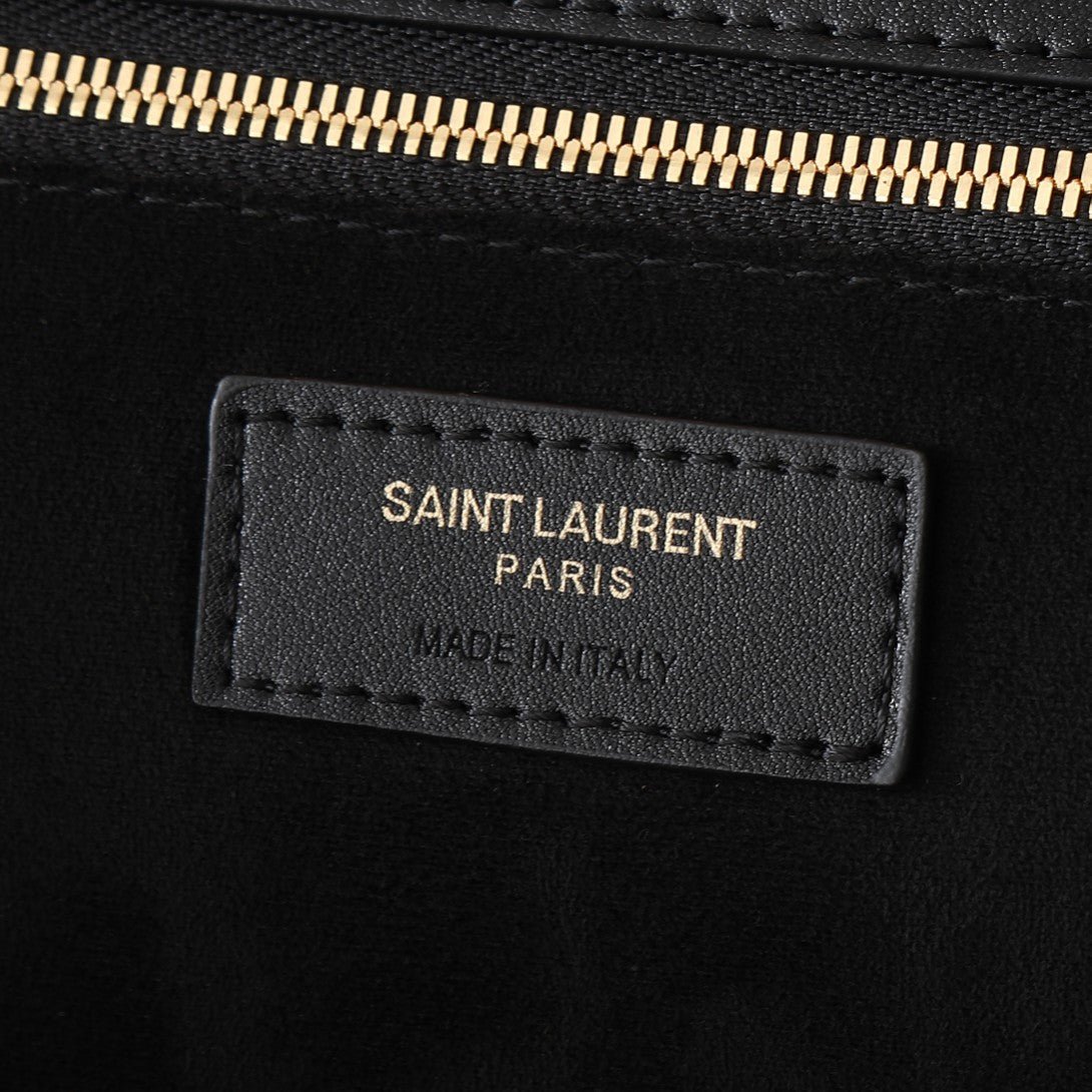 Bolso Yves Saint Laurent BEA Hobo Leopardo | Lujo Relajado en Panamá - Image 9