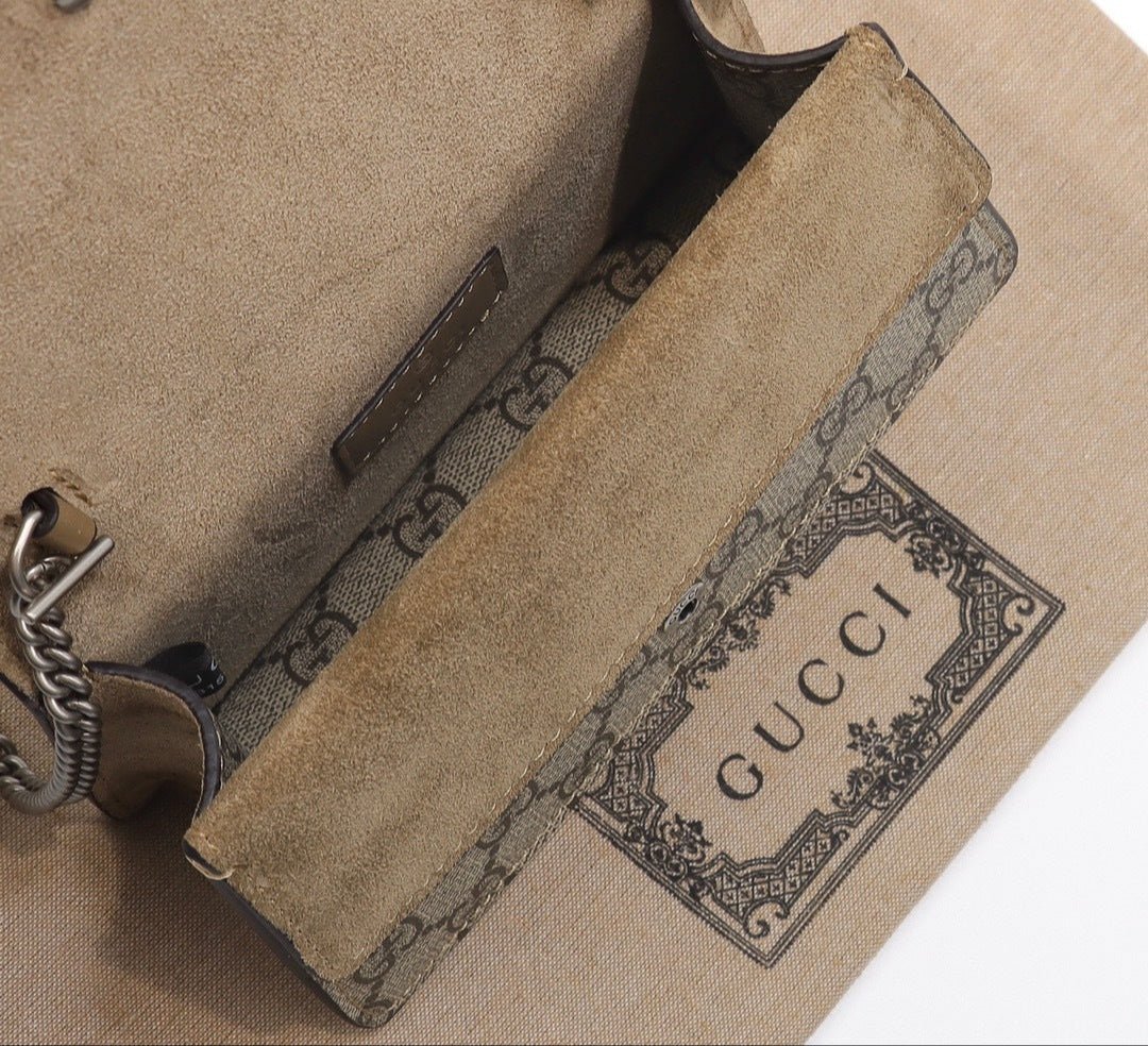 Gucci Dionysus Big Supreme GG – Edición Grande, Detalle de Cabeza de Tigre - Image 13