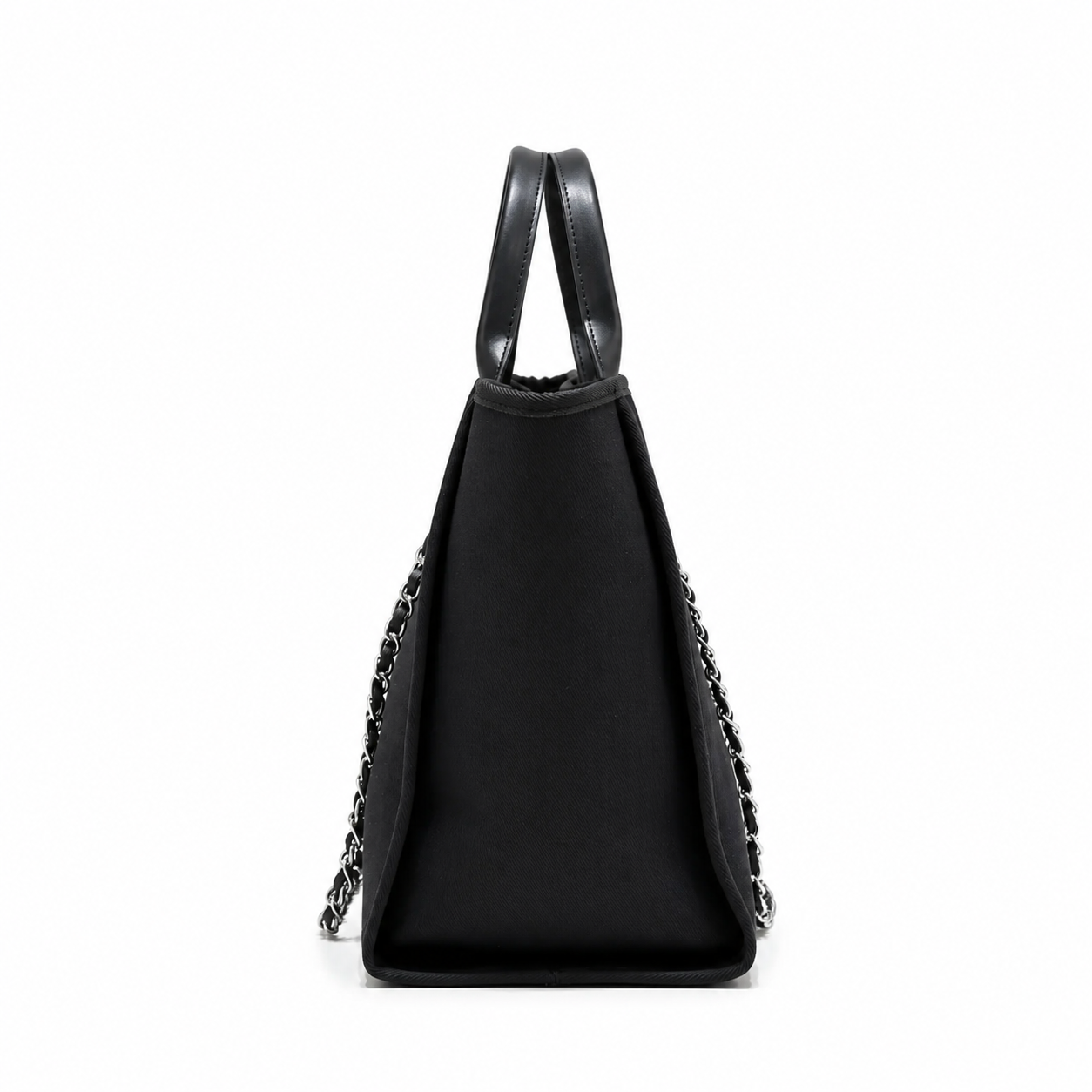 CHANEL Deauville Tote Bag with Pearls color Negro | Delicada y Sofisticada - Image 8
